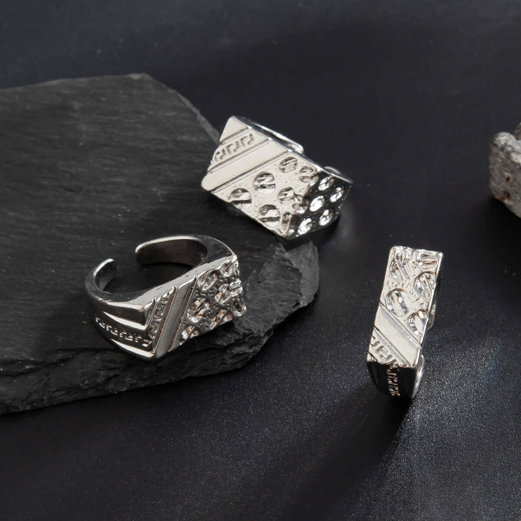 RIAX RIZON Sleek Geometric Ring for Men