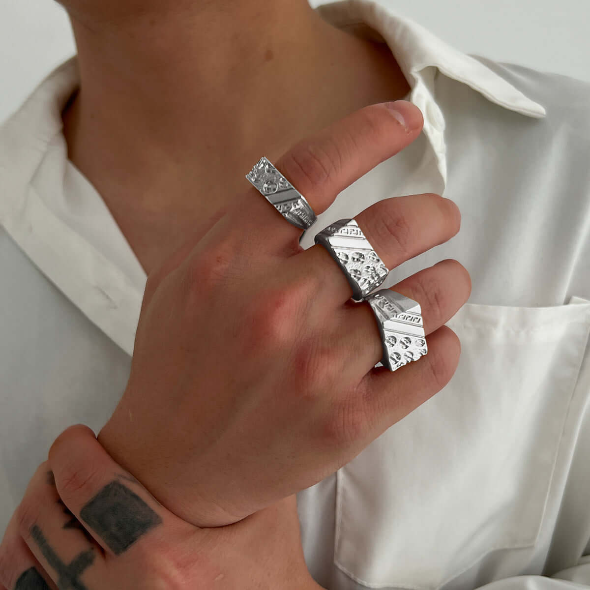 RIAX RIZON Sleek Geometric Ring for Men